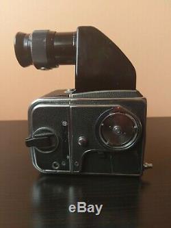 Hasselblad 500CM camera body, Prism view finder and film back magazine (12)