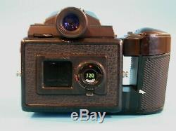 Pentax 645 Camera Body with SMC Pentax-A 80-160mm/4,5 Zoom and 120 Film Back